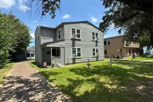 1212 4th Ave N, Texas City, TX 77590 - Photo 1