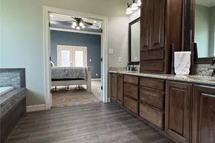 5584 W Grigsby Rd, Vidor, TX 77662 - Photo 18