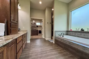 5584 W Grigsby Rd, Vidor, TX 77662 - Photo 12