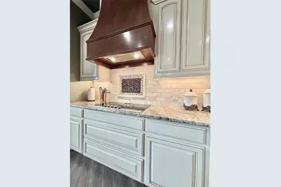 5584 W Grigsby Road, Vidor, TX 77662 - Photo 32