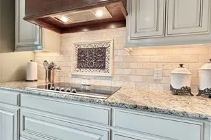 5584 W Grigsby Rd, Vidor, TX 77662 - Photo 32