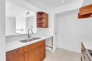 18511 Egret Bay Blvd, Webster, TX 77058 - Photo 6