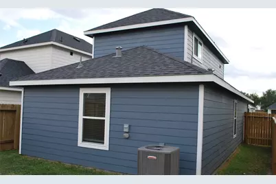 16751 N Marie Village Drive, Conroe, TX 77306 - Photo 2