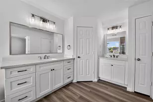 13903 Viewfield Ct, Houston, TX 77059 - Photo 24