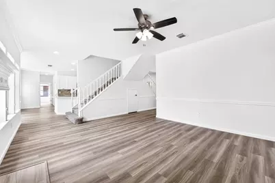 13903 Viewfield Court, Houston, TX 77059 - Photo 16