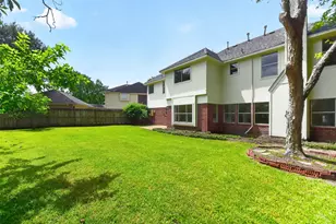 13903 Viewfield Ct, Houston, TX 77059 - Photo 36