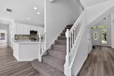 13903 Viewfield Court, Houston, TX 77059 - Photo 14