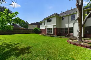 13903 Viewfield Ct, Houston, TX 77059 - Photo 32