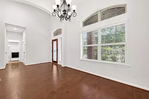 138 S Sawbridge Cir, Spring, TX 77389 - Photo 6
