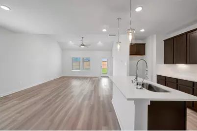250 Draper Shadows Drive, Willis, TX 77378 - Photo 6