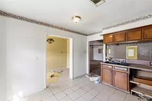 7603 Laura Koppe Rd, Houston, TX 77028 - Photo 10