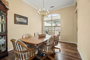 2102 Winding Springs Dr, League City, TX 77573 - Photo 8