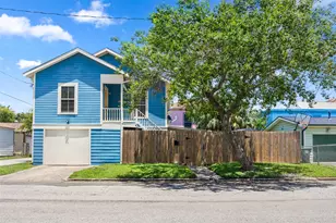 2314 44th St, Galveston, TX 77550 - Photo 2