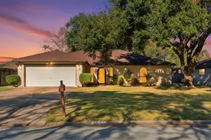 3721 Avenue R, Rosenberg, TX 77471 - Photo 2