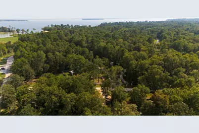 401 Deerfield, Livingston, TX 77351 - Photo 2