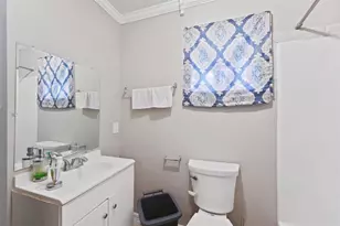 8538 Sunderland Rd, Houston, TX 77028 - Photo 6