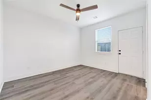 413 Alvia Run Ln, Houston, TX 77018 - Photo 34