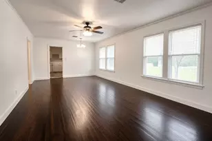 621 Speed St, Wharton, TX 77488 - Photo 2