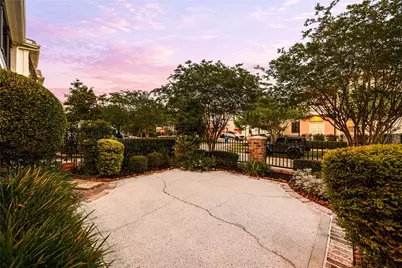 172 McGoey Circle, The Woodlands, TX 77384 - Photo 4
