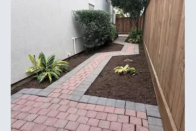 2700 Wroxton Road, West University Place, TX 77005 - Photo 30