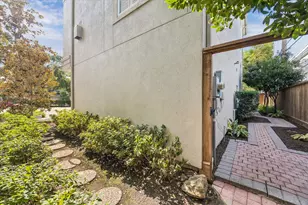 2700 Wroxton Rd, West University Place, TX 77005 - Photo 26