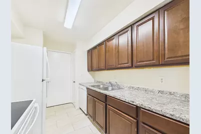 9700 Leawood Boulevard #322, Houston, TX 77099 - Photo 8