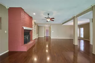 80 Rolling Hills Dr, Conroe, TX 77304 - Photo 14