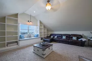 318 Sunset Cir, Tiki Island, TX 77554 - Photo 26