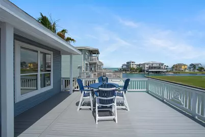 318 Sunset Circle, Tiki Island, TX 77554 - Photo 34
