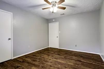 12346 Huntington Venture Drive, Houston, TX 77099 - Photo 24