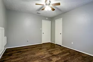 12346 Huntington Venture Dr, Houston, TX 77099 - Photo 26