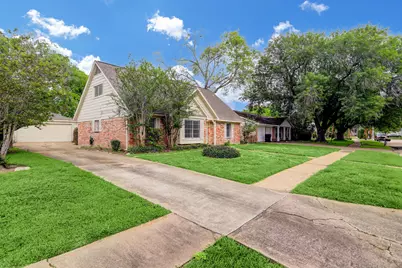 12346 Huntington Venture Drive, Houston, TX 77099 - Photo 2