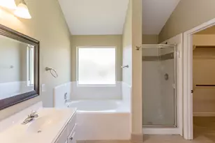 226 Village Crest Dr, Richmond, TX 77469 - Photo 10