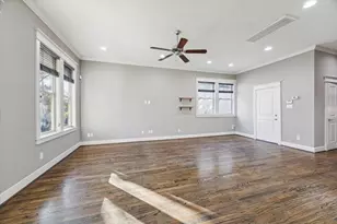 1229 W 16th St, Houston, TX 77008 - Photo 8