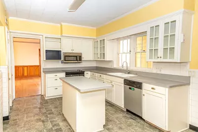 208 West Putnum Avenue, Ganado, TX 77962 - Photo 8