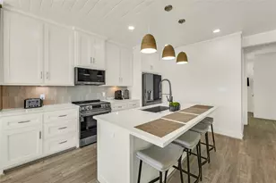 2200 Crab St, Crystal Beach, TX 77650 - Photo 8