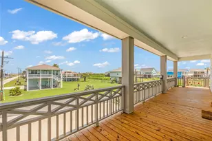 2200 Crab St, Crystal Beach, TX 77650 - Photo 4