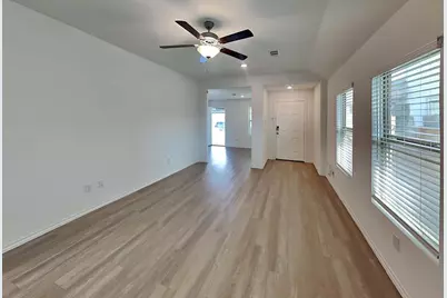 18755 Faustina Way, New Caney, TX 77357 - Photo 2