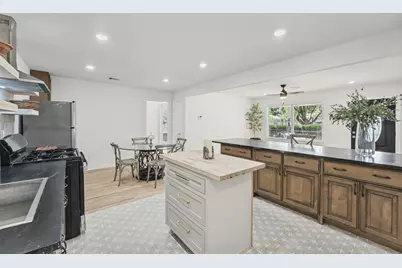 805 Parkstone Drive, Houston, TX 77076 - Photo 6