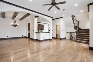 1241 W 24th St, Houston, TX 77008 - Photo 2