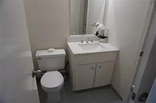 2417 Jamestown Mall, Houston, TX 77057 - Photo 22