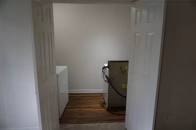 2417 Jamestown Mall #24, Houston, TX 77057 - Photo 18