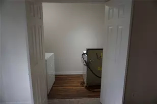 2417 Jamestown Mall, Houston, TX 77057 - Photo 18