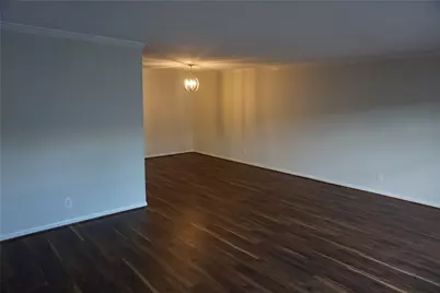 2417 Jamestown Mall #24, Houston, TX 77057 - Photo 10