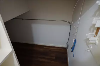 2417 Jamestown Mall #24, Houston, TX 77057 - Photo 16