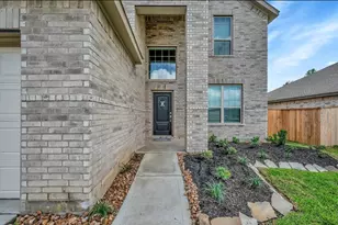 19179 Pinewood Grove Trl, New Caney, TX 77357 - Photo 2