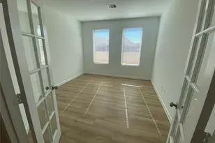 9119 Long Fin Dr, Baytown, TX 77521 - Photo 12