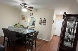 17585 Red Oak Dr, Houston, TX 77090 - Photo 12