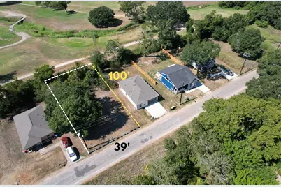 313 W A Street, Eagle Lake, TX 77434 - Photo 2