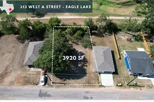 313 W A St, Eagle Lake, TX 77434 - Photo 1